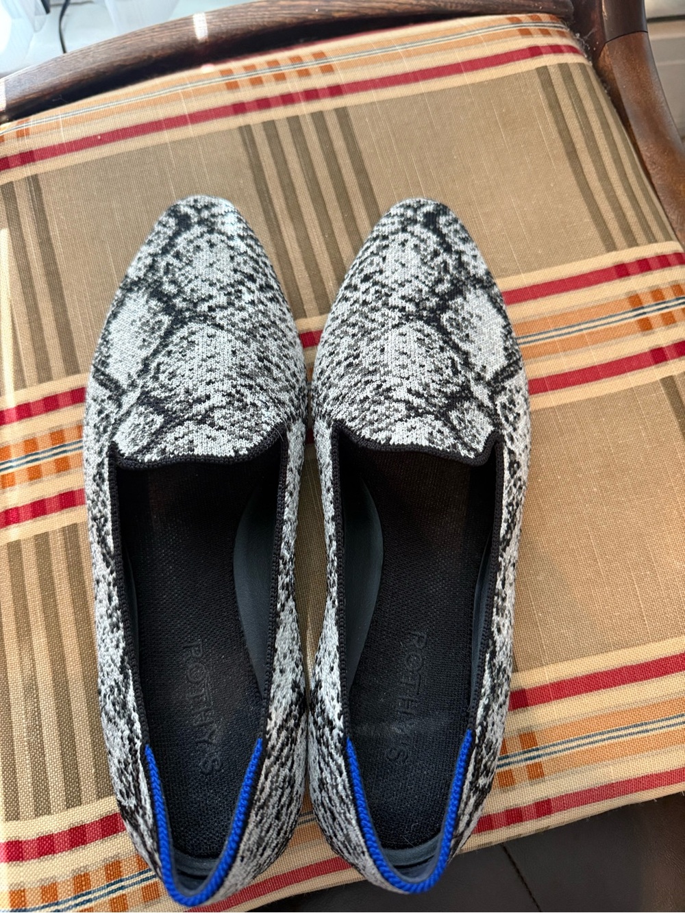 Rothy's Sz 8.5 Women’s Almond Loafer in Python